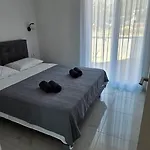 Family Friendly House With A Swimming Pool Seline - Paklenica - 23560 スタリグラード
