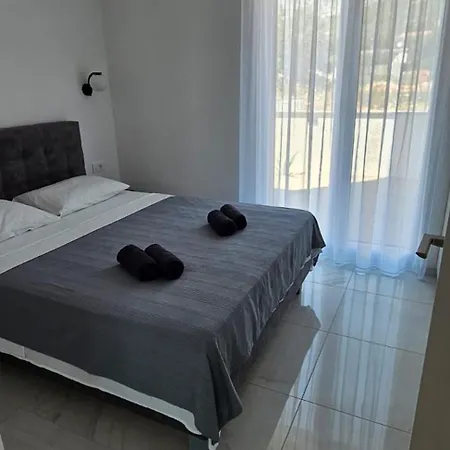 Family Friendly House With A Swimming Pool Seline, Paklenica - 23560 Starigrad Paklenica